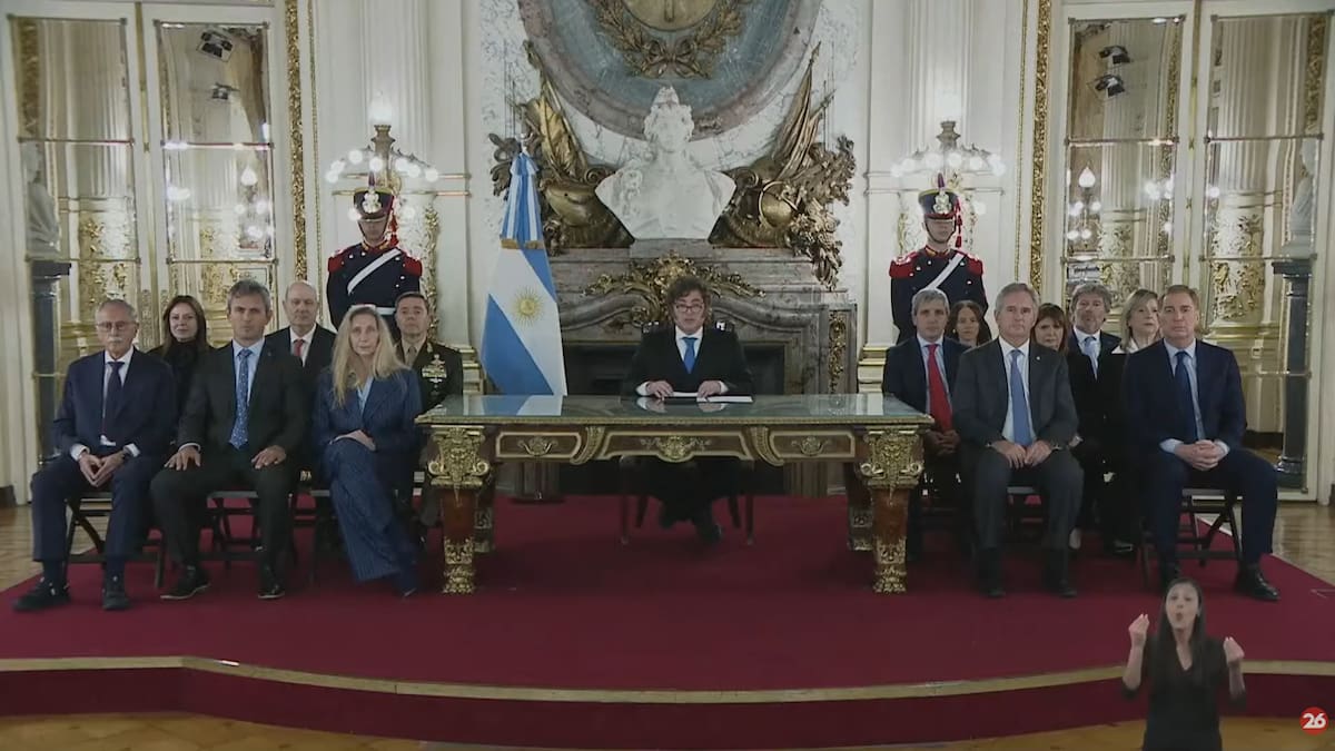 El Gobierno busca endurecer las penas a las petroleras que operan en Malvinas: qué establece la Ley 26.659