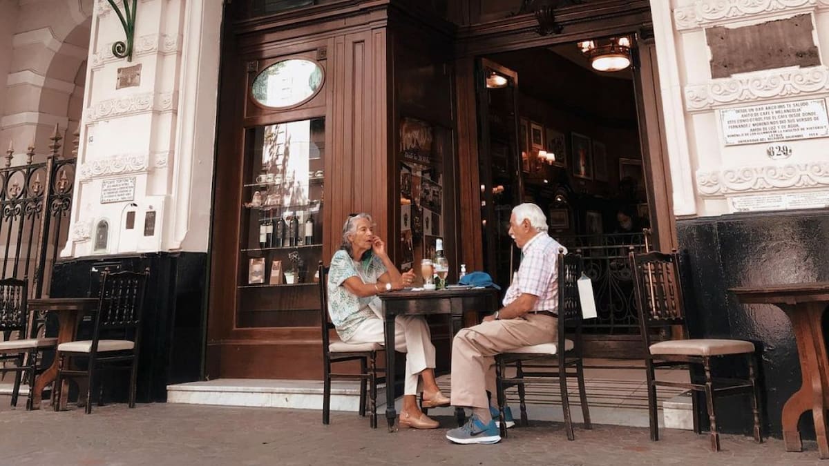 Los mejores bares notables de CABA. Foto Instagram @grancafetortoni.