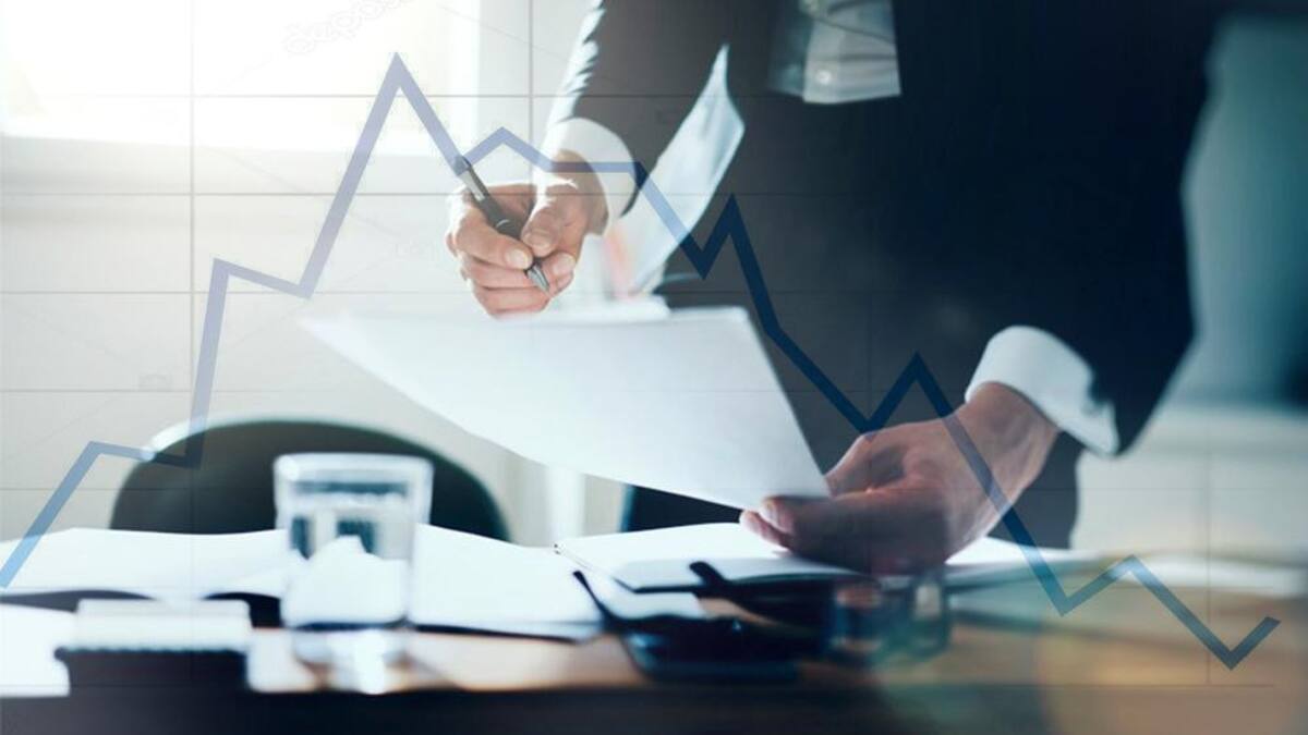 Caída de créditos para empresas, economía, crisis económica