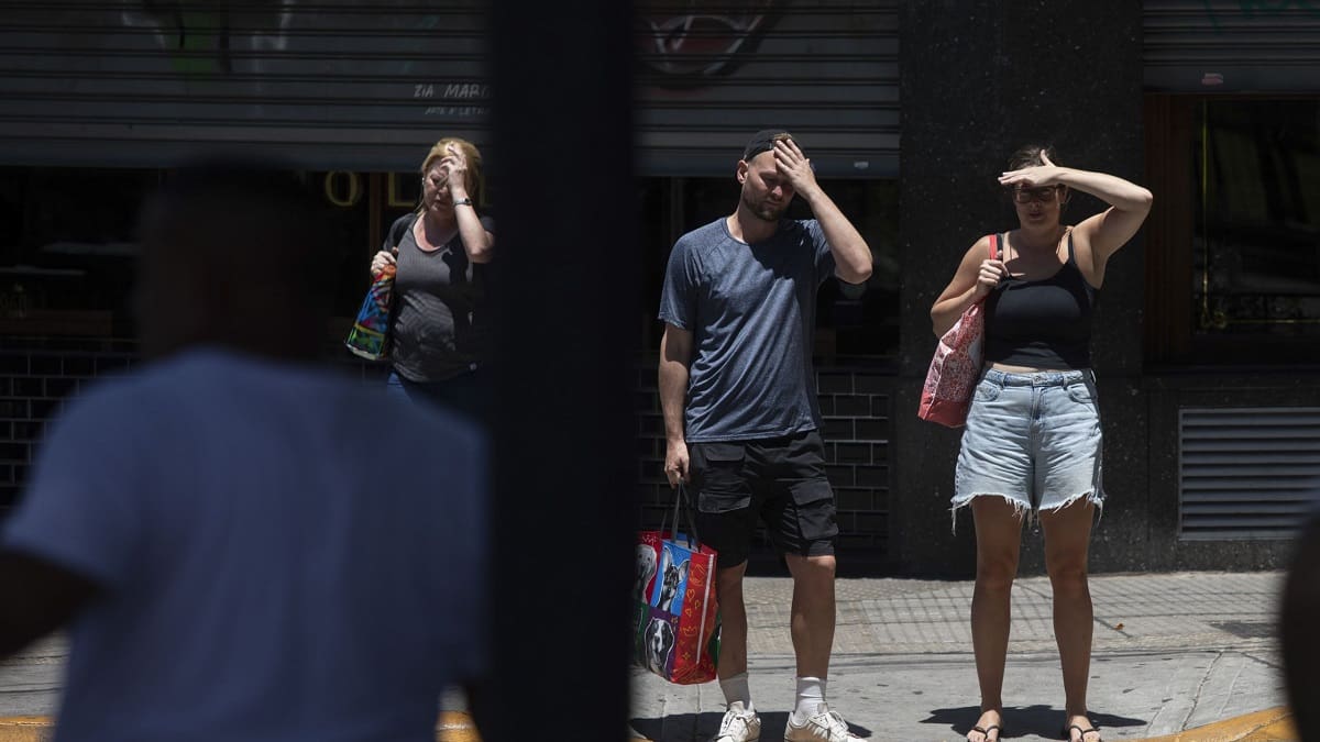 Calor extremo; ola de calor.