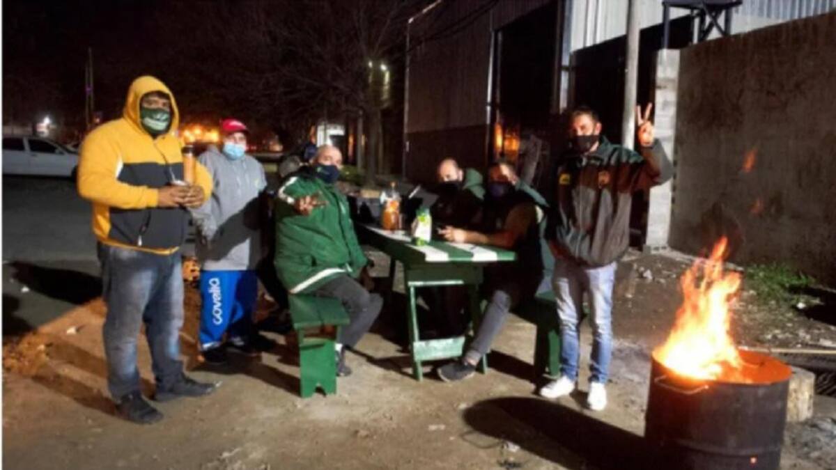 Camioneros bloquea entrada de PyMe