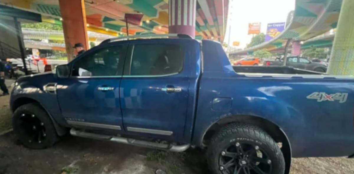 Camioneta incautada por la que detuvieron a Facundo Parra y Hernán Fredes.