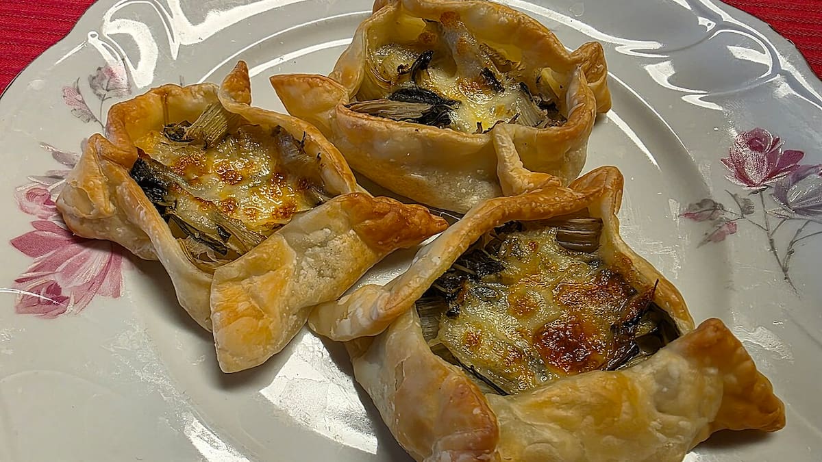 Canastitas caprese: la receta con pocos ingredientes para hacer empanadas fáciles en tu casa