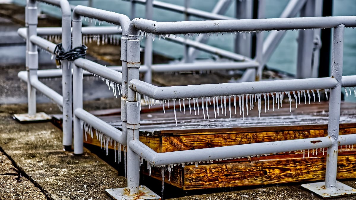 Ola de frío polar en Argentina: cómo descongelar las cañerías de una casa y qué hacer si se rompen