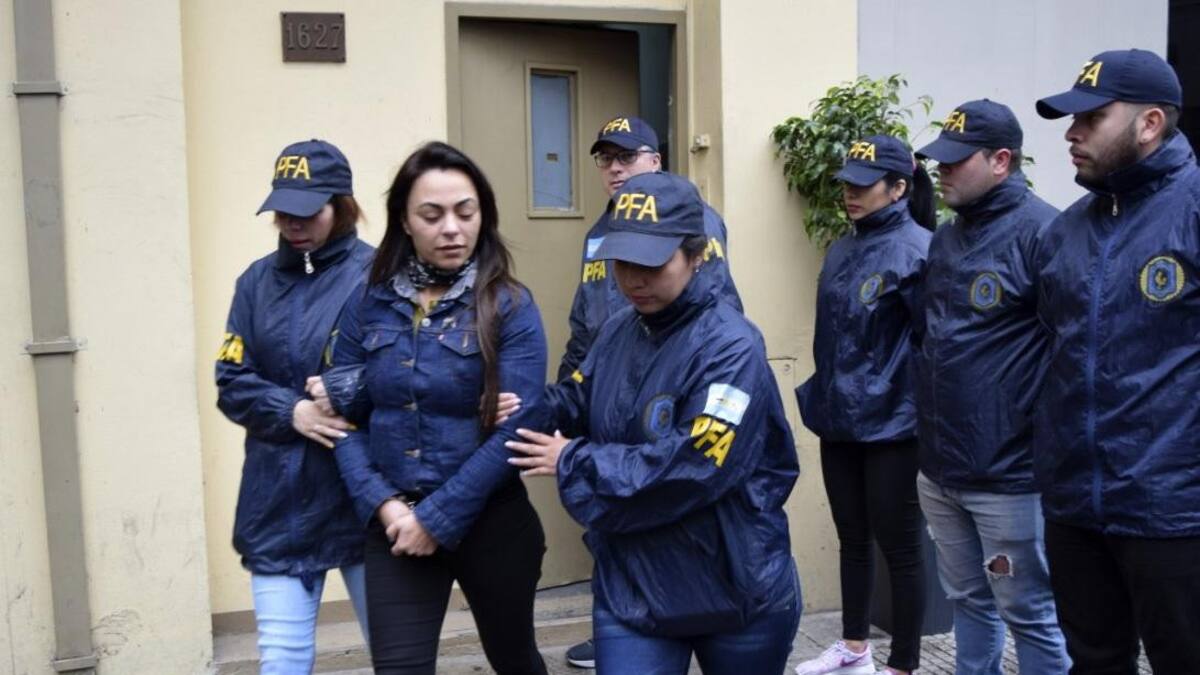 Carolina Pochetti, viuda de Daniel Muñoz, transladada a Comodoro Py, NA