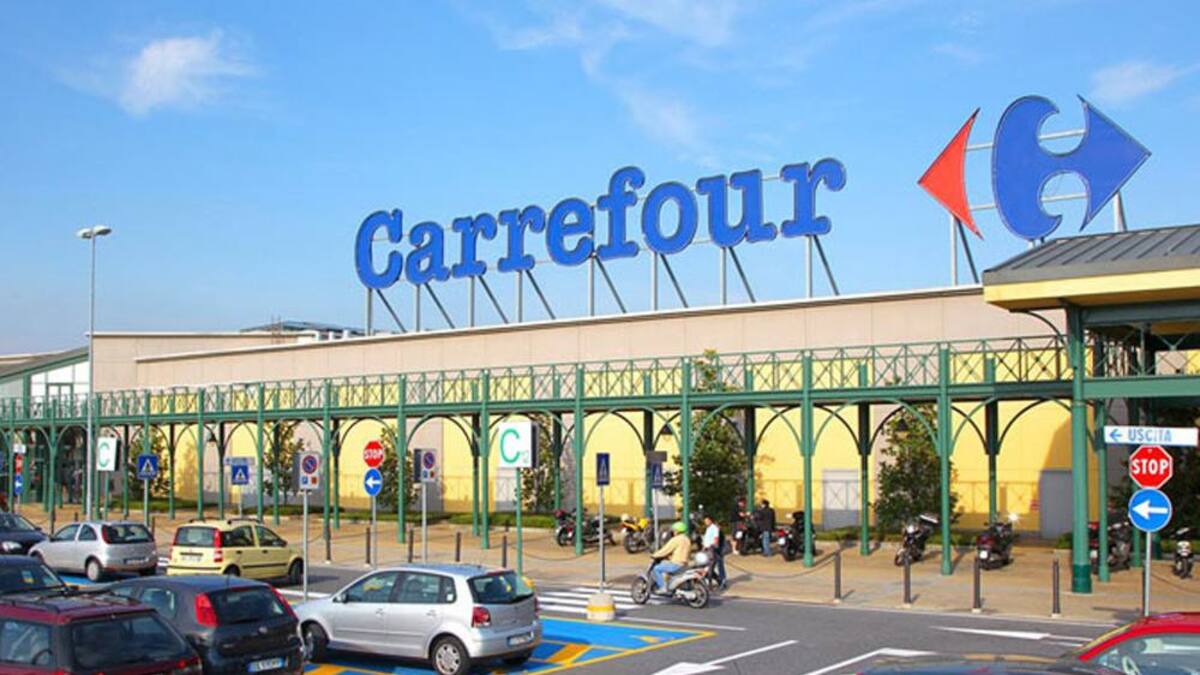 Carrefour compra una reconocida cadena de supermercados.