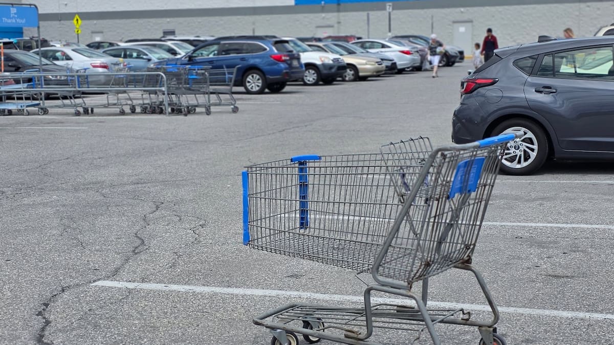 Qué pasa cuando devolvés el carrito del supermercado a su lugar: el efecto que puede generar en los demás