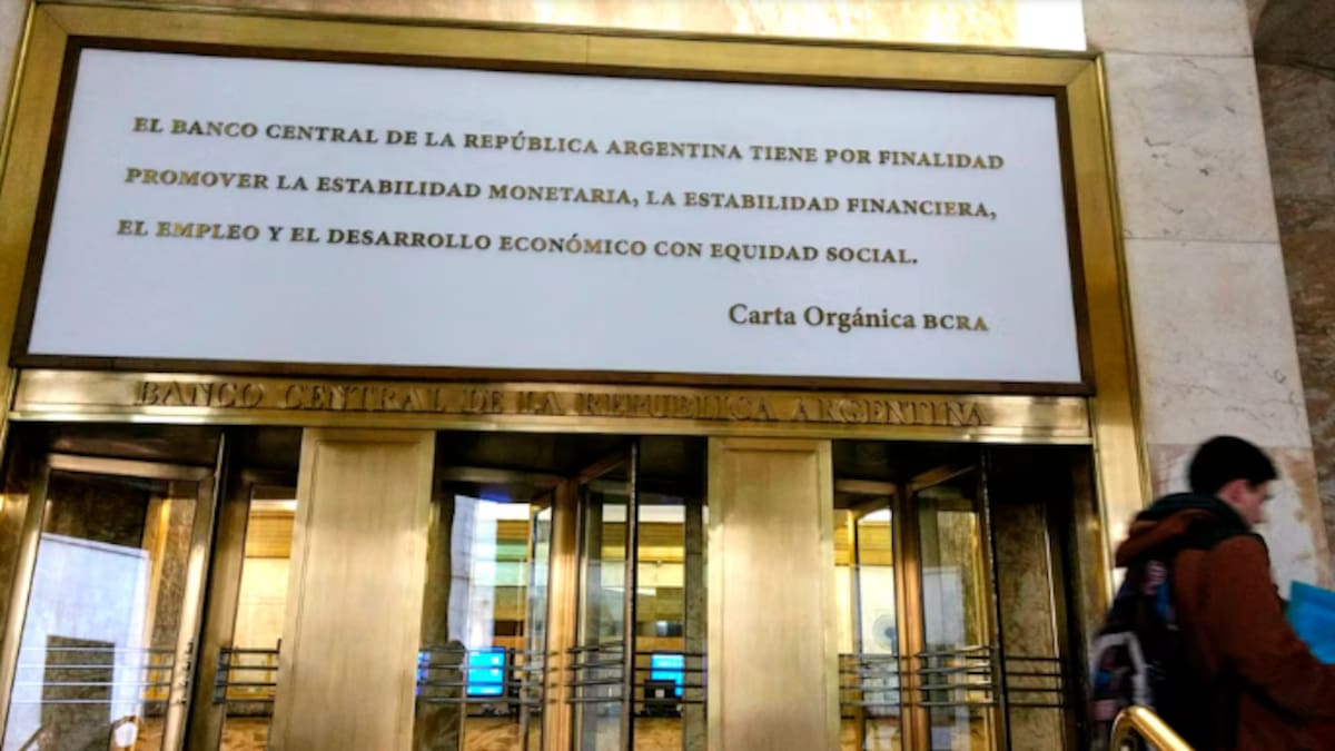 Qué dice la Carta Orgánica del Banco Central y por qué Javier Milei quiere modificarla