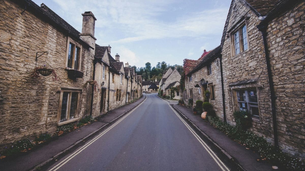 Casas en Inglaterra. Foto: Unsplash.