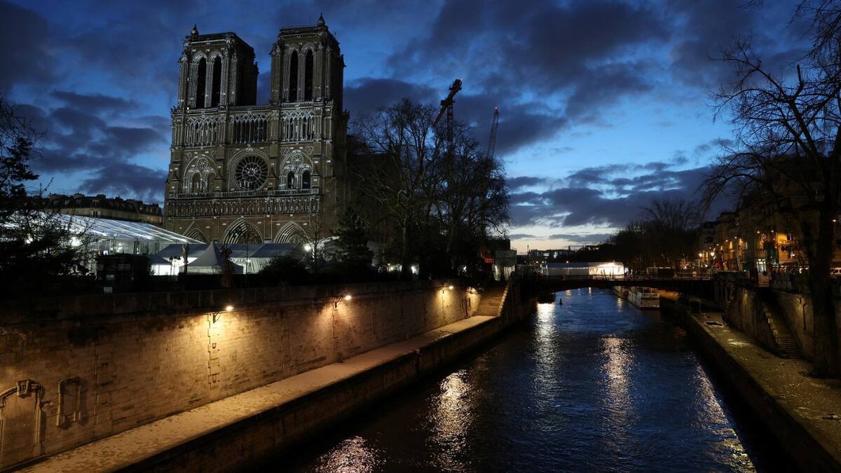 Hallazgo histórico: un invaluable tesoro religioso fue encontrado enterrado debajo de la catedral de Notre Dame