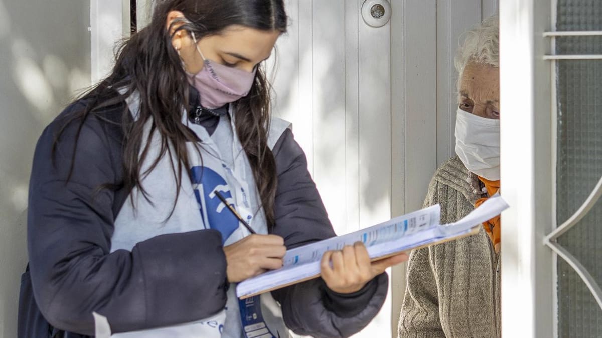 Resultado definitivos del Censo 2022: cuánto envejecieron los argentinos y la "feminización" de la población
