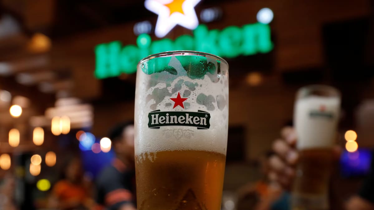 Heineken afronta un nuevo ciclo de ajustes ante la caída global del consumo de cerveza