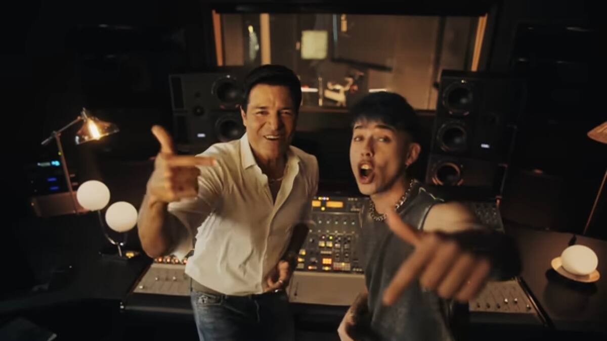 Chayanne y Luck Ra en "Un siglo sin ti". Captura de video.