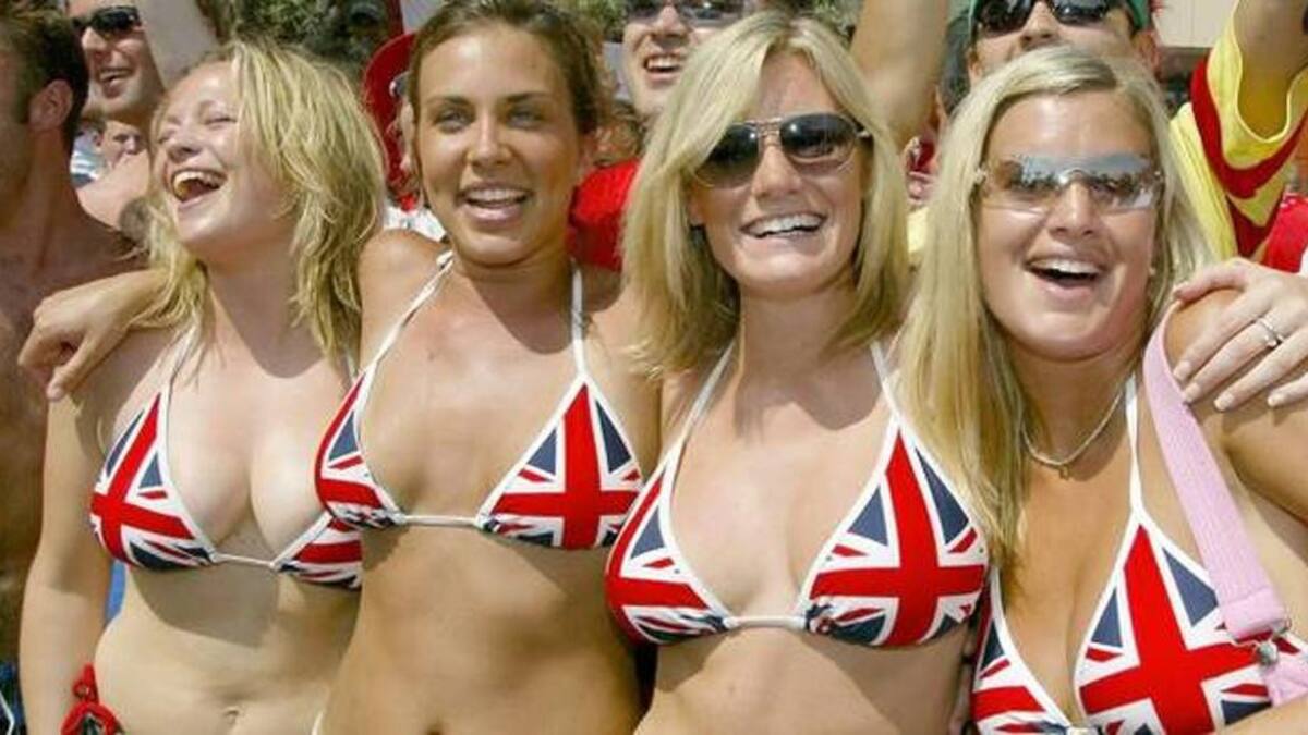 Chicas hot que alientan a Inglaterra - Mundial Rusia 2018