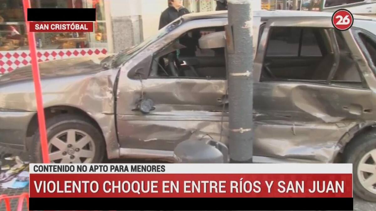 Choque en Avenida San Juan, móvil Canal 26