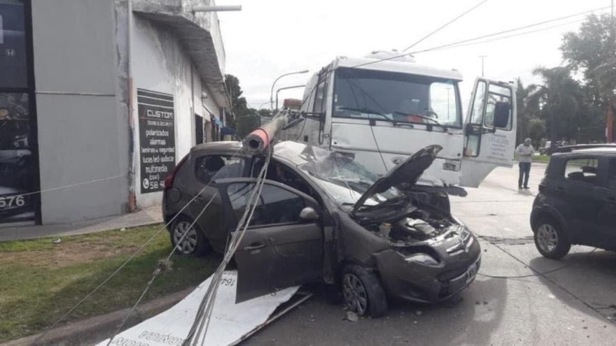 Choque fatal en Villa Gobernador Gálvez. Foto: NA.