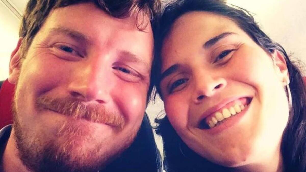 Christoffer Persson, joven sueco baleado, y su novia