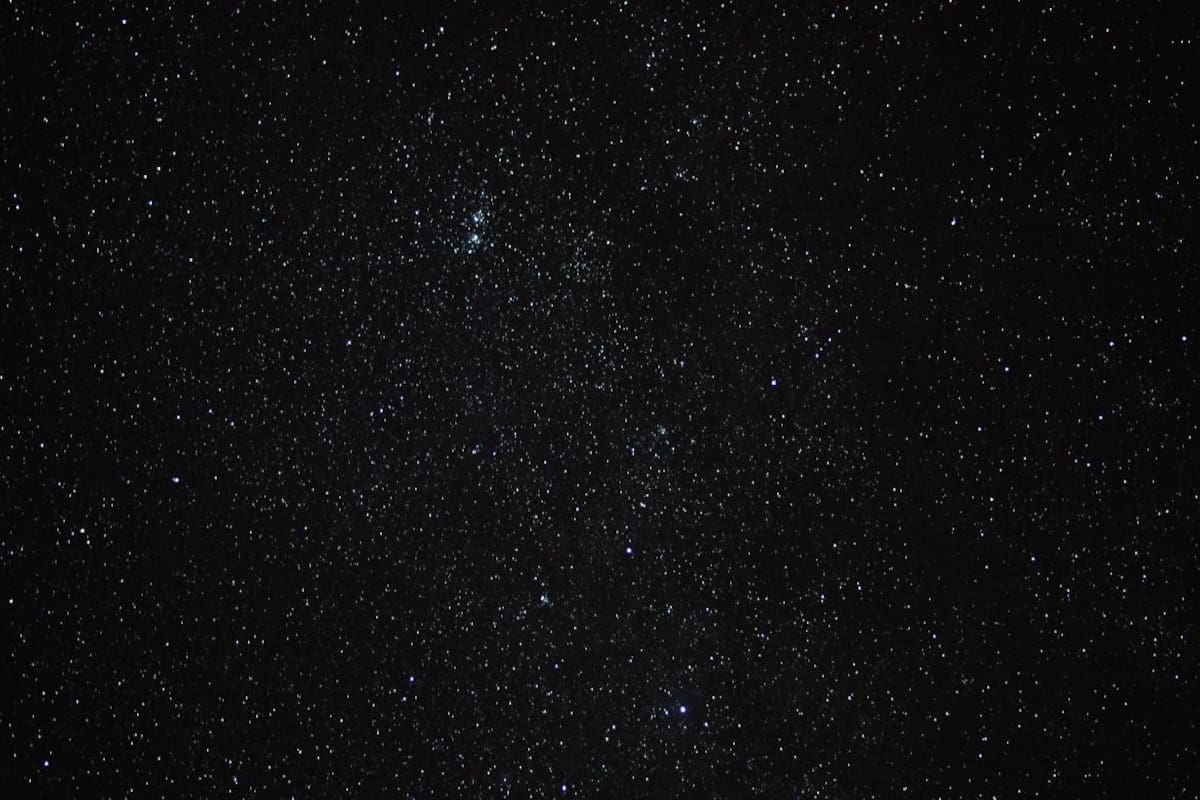 Cielo nocturno, estrellas. Foto: Unsplash