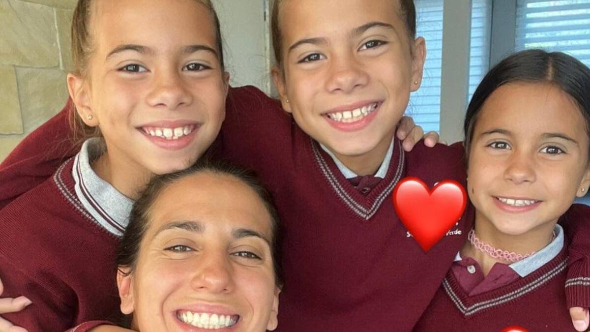 Cinthia Fernández con sus hijas Bella, Charis y Francesca. Foto: Instagram @cinthia_fernandez_.
