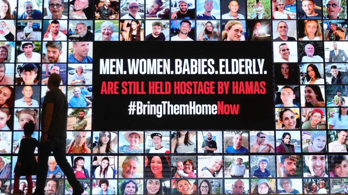 Civiles secuestrados por Hamas. Foto: EFE
