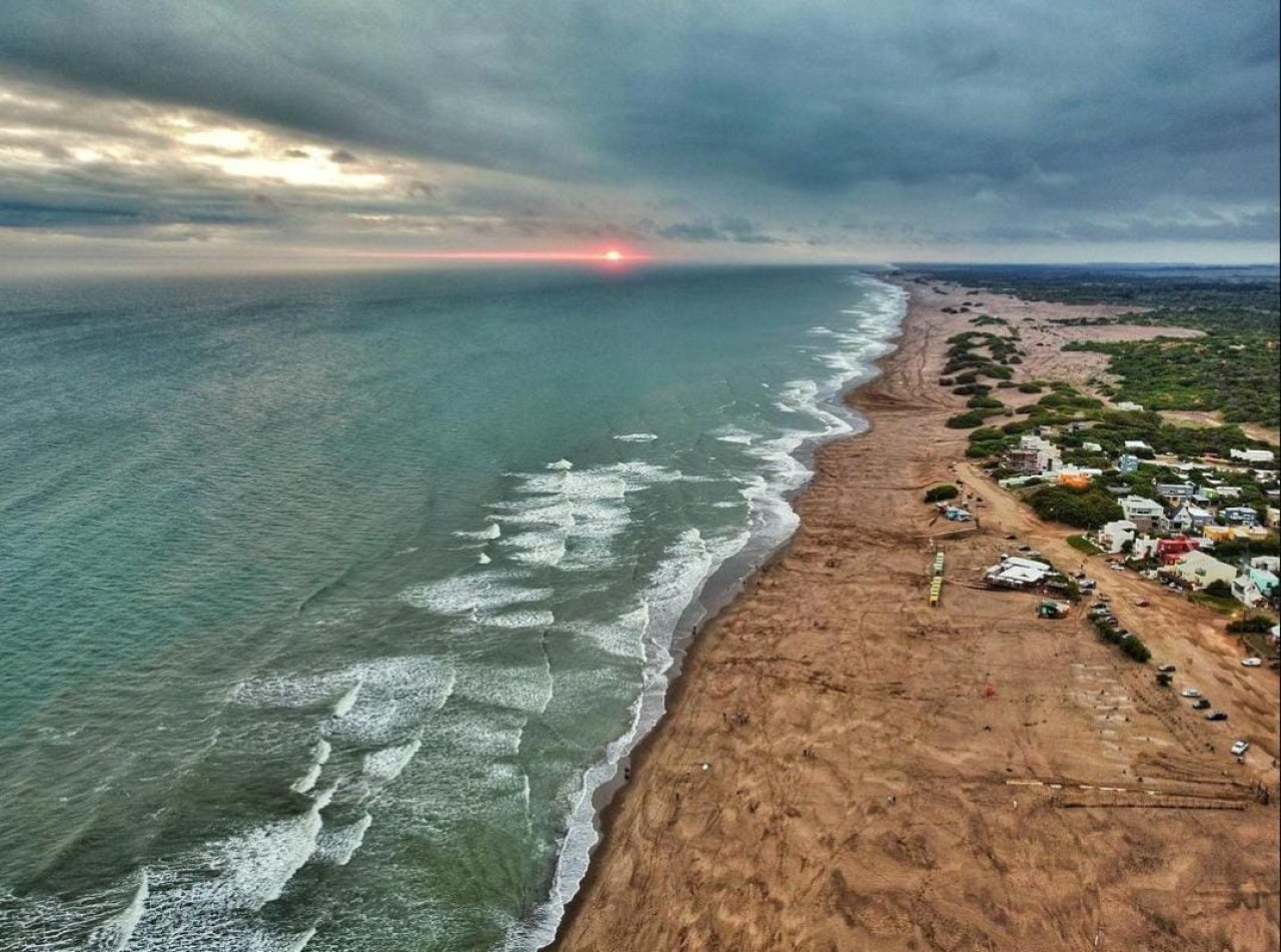 Claromecó se posiciona como uno de los destinos más destacados de la costa atlántica bonaerense. Foto: Instagram / claromecoarg.