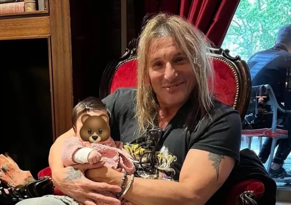 Claudio Caniggia con su nieta. Foto: redes.