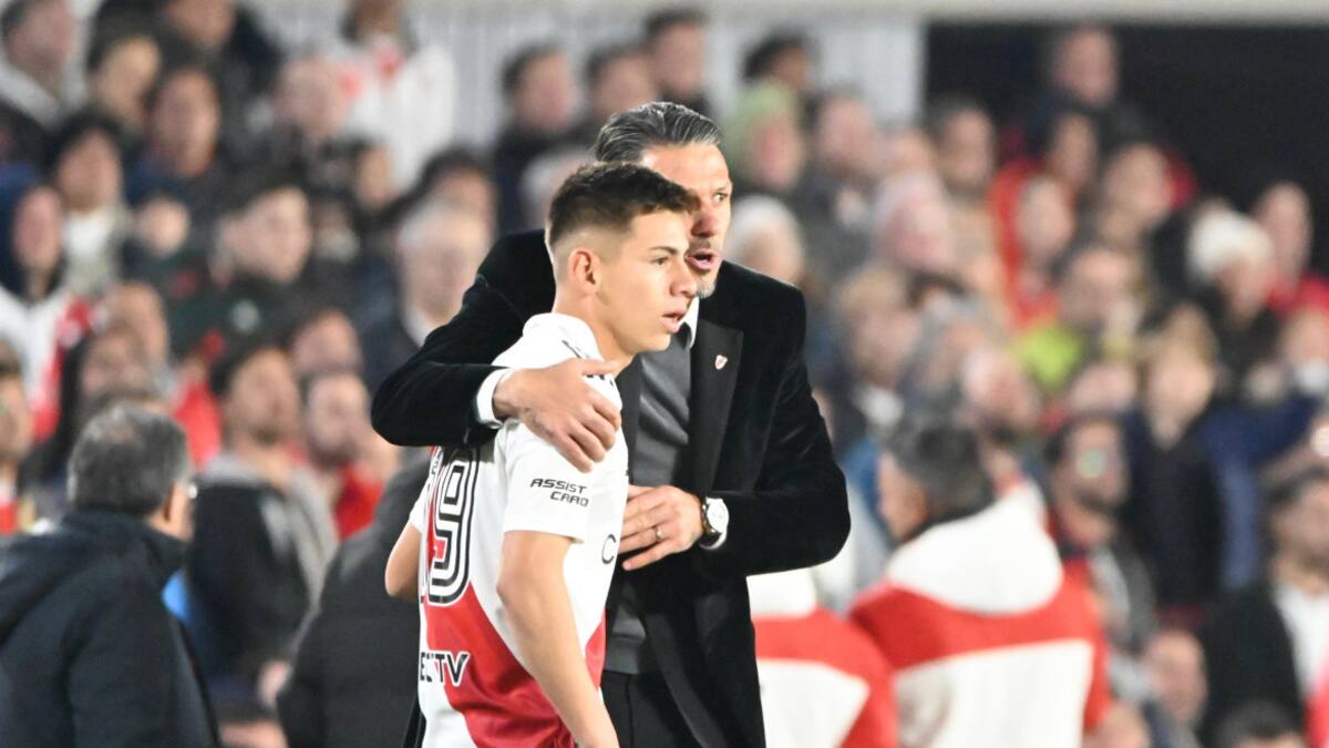 Claudio Echeverri; River Plate vs. Instituto de Córdoba. Foto: Twitter @RiverPlate.