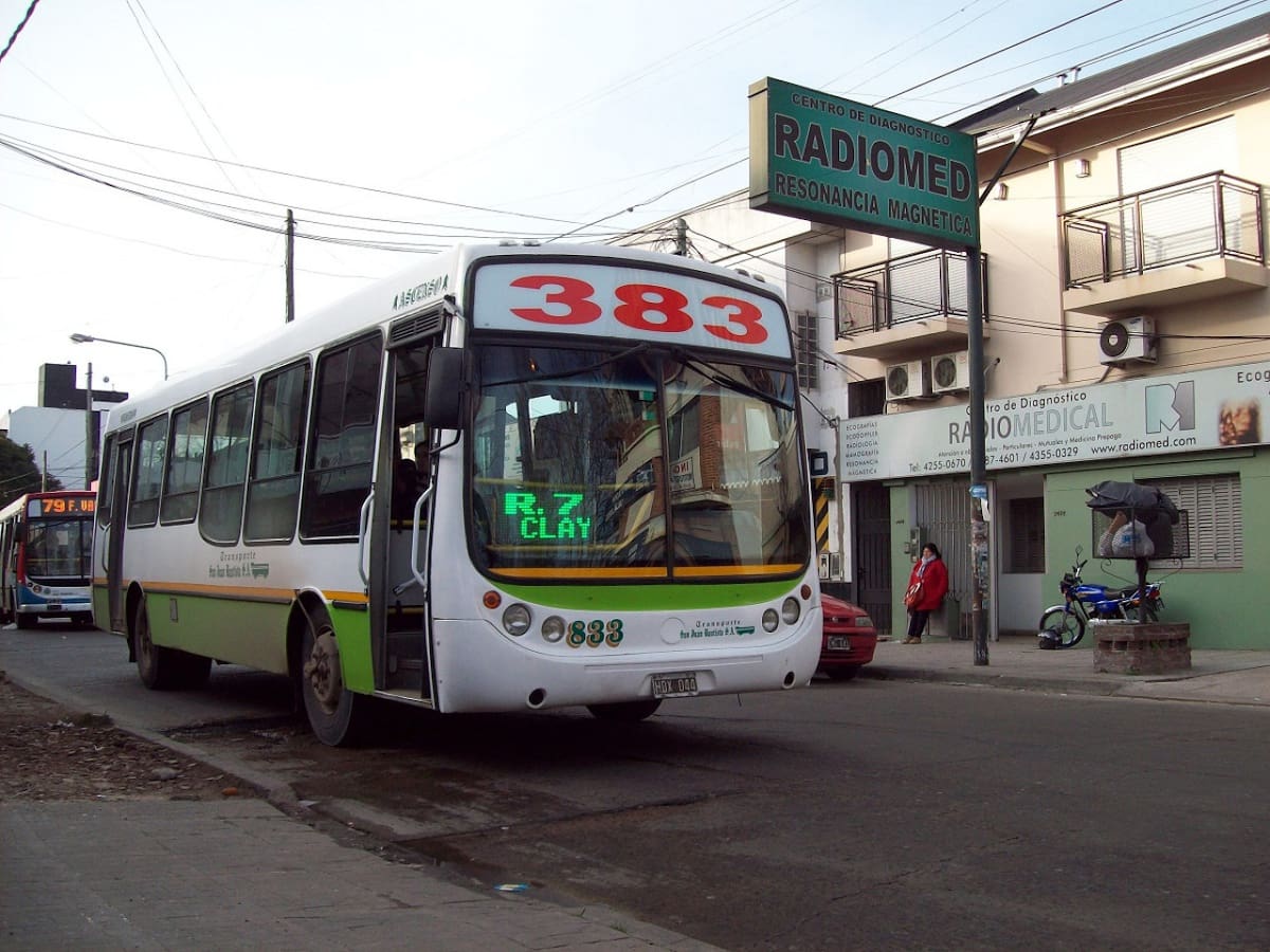 Colectivo de la línea 383. Foto: Gentileza empresa San Juan Bautista.