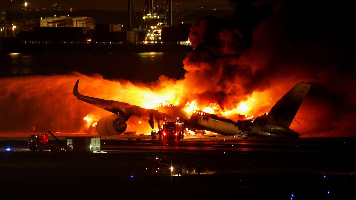 Colisión de aviones en Japón. Foto: Reuters.