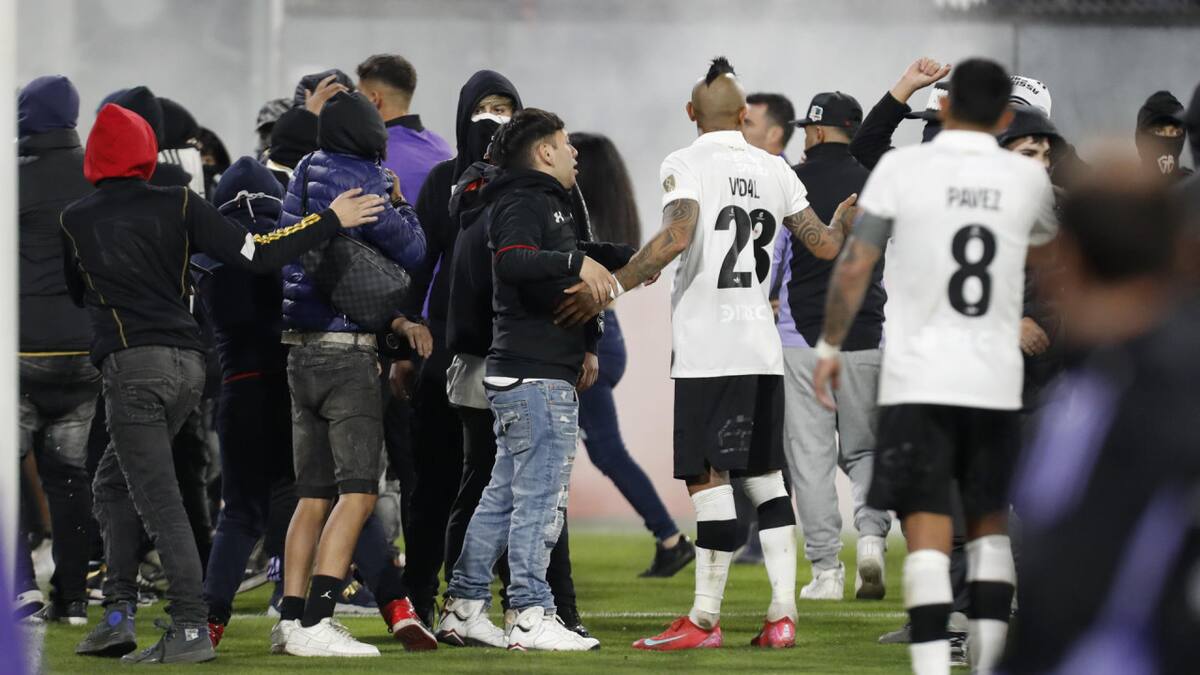 Colo Colo podría ser sancionado duramente por la CONMEBOL. Foto: EFE (Osvaldo Villarroel)