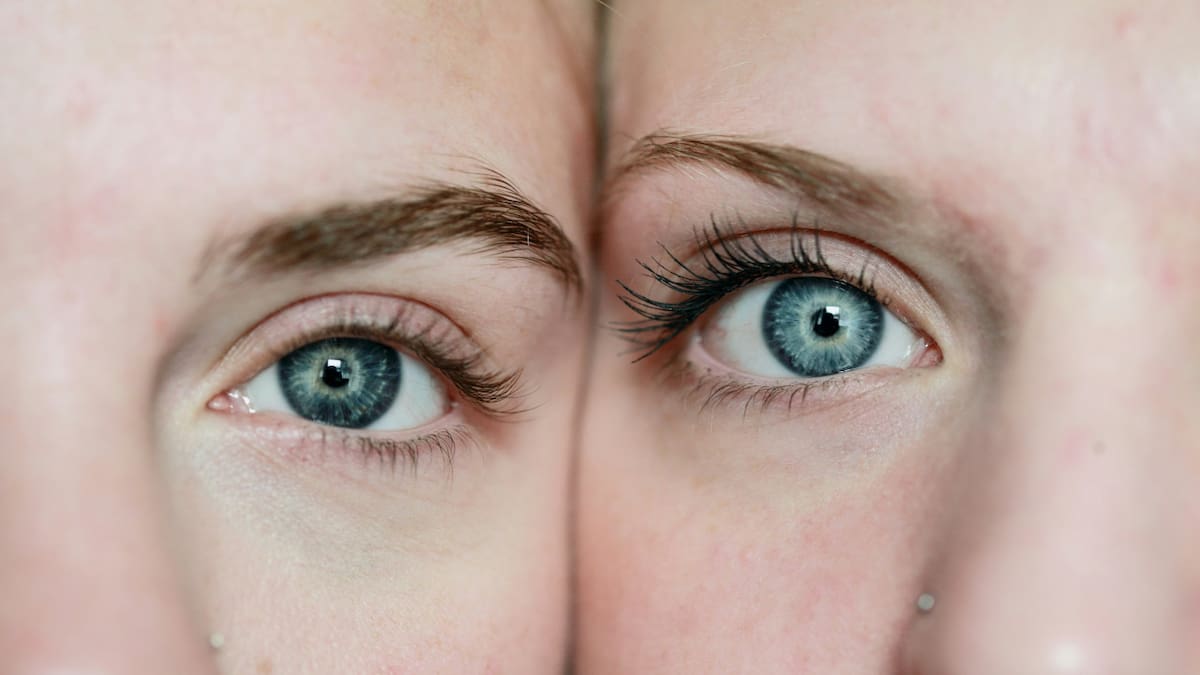 El color de los ojos depende de la genética. Foto: Unsplash