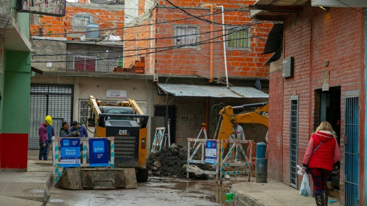 Comenzaron las obras de AySA para llevar agua potable a 75.500 personas del Barrio 21-24 en CABA. Foto: prensa.