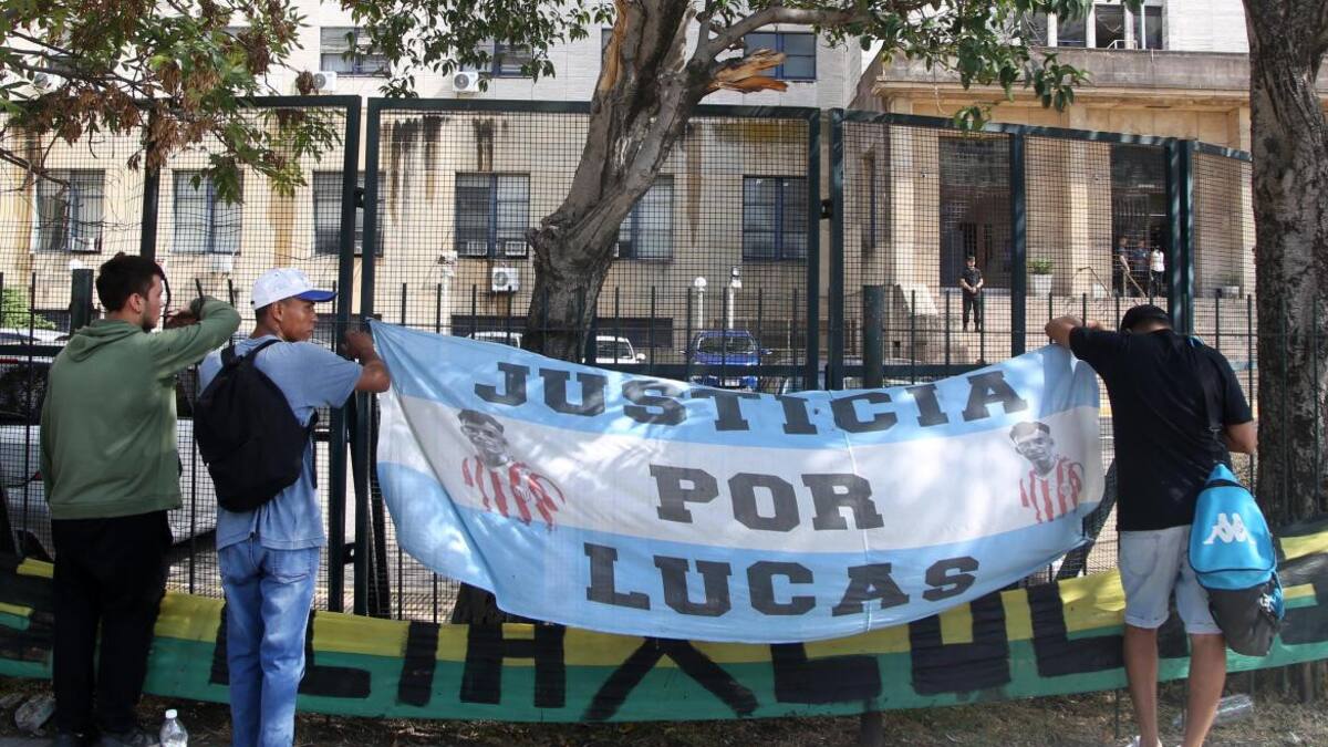 Comenzó el juicio por el asesinato a Lucas González. Foto: NA.