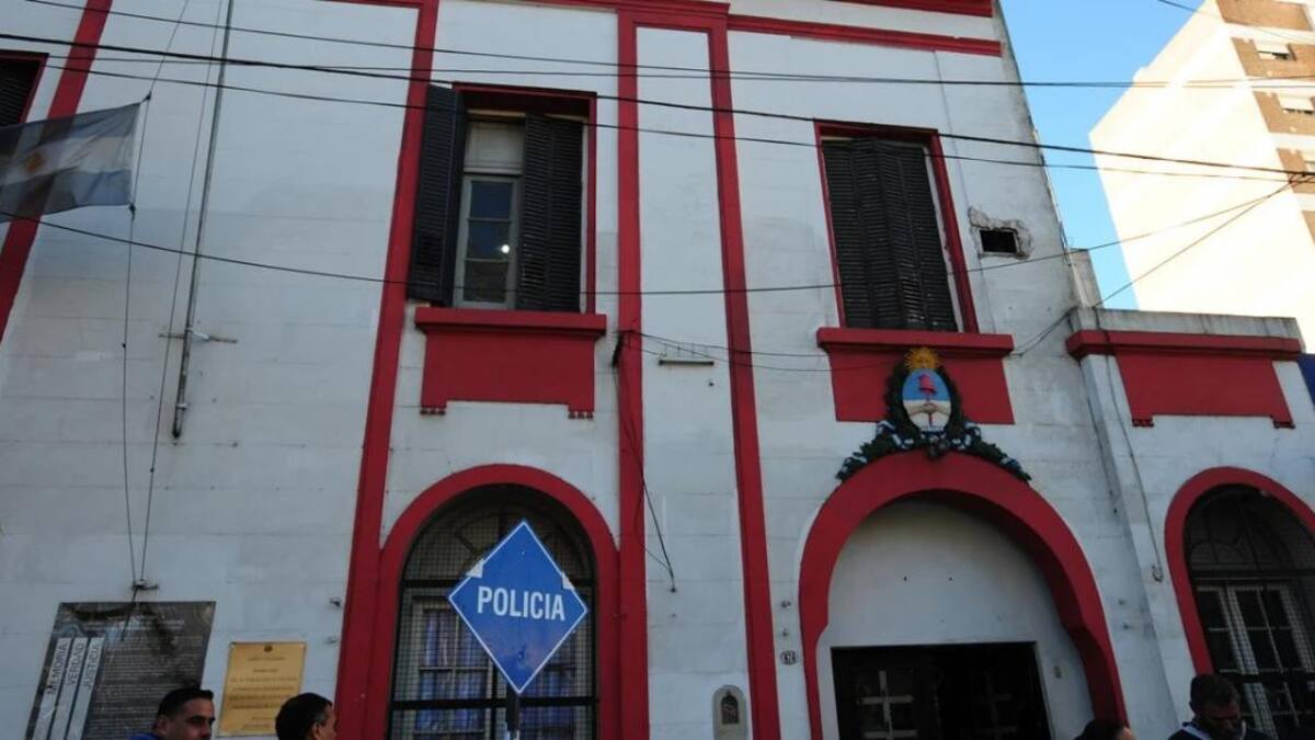 Comisaría de Monte Grande