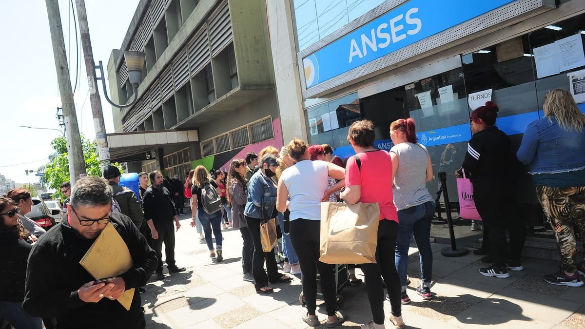 Aumento del salario mínimo: qué pasará con la Prestación por Desempleo de ANSES tras la suba