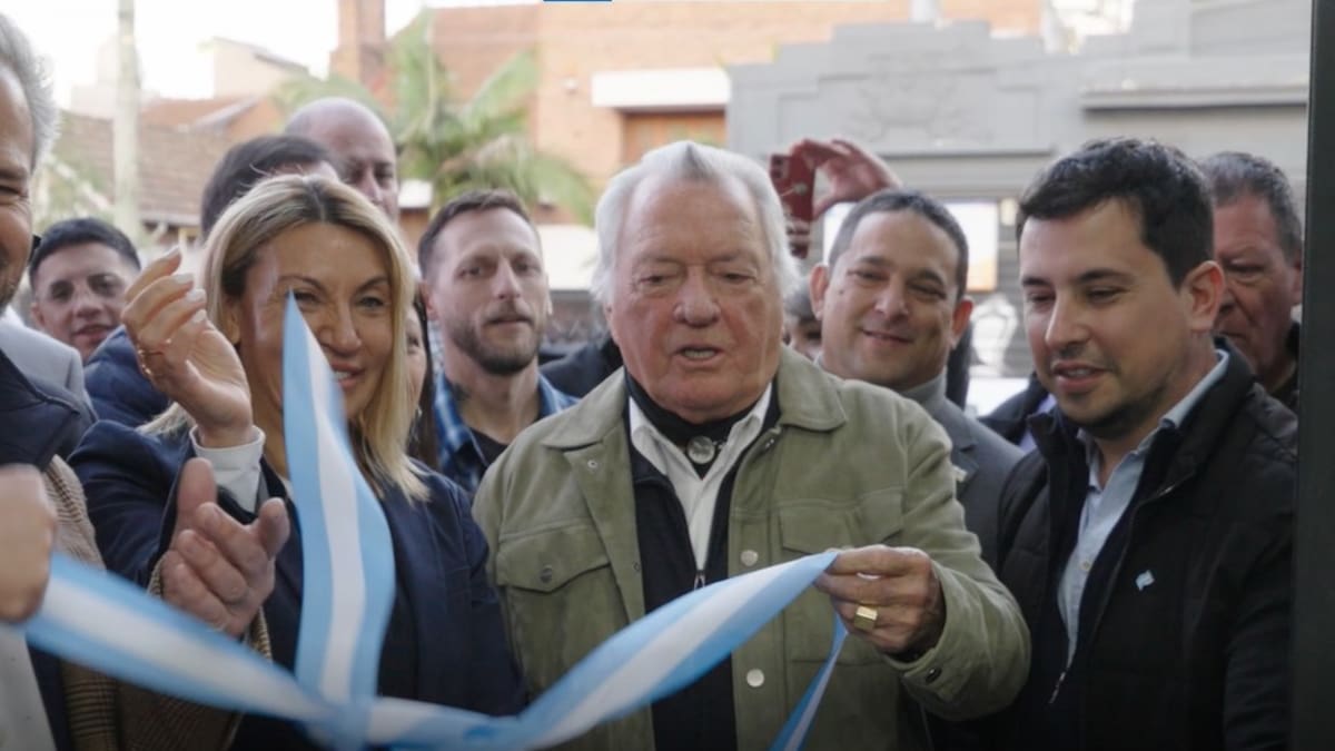 Con la presencia de Luis Barrionuevo, UTHGRA inauguró un nuevo Centro de Entrenamiento en Temperley