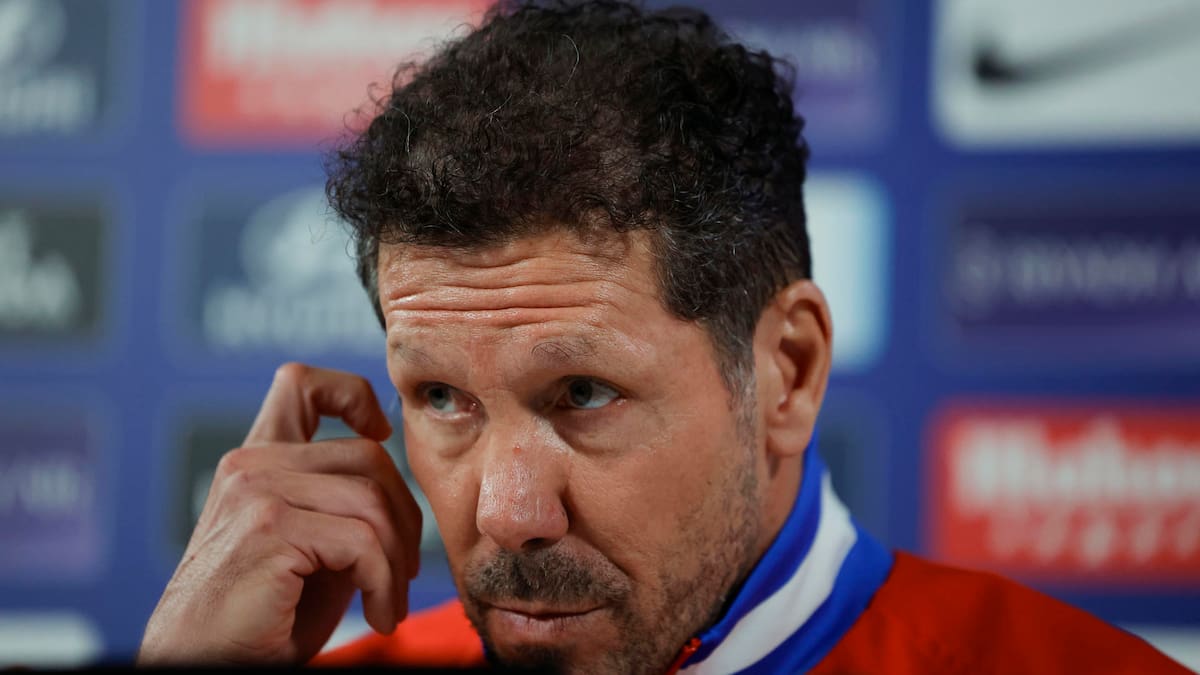 Del enojo a la sonrisa: la efusiva respuesta del Cholo Simeone ante la consulta por los dichos de Julián Álvarez