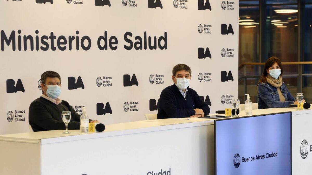 Conferencia de prensa de Fernán Quirós, AGENCIA NA