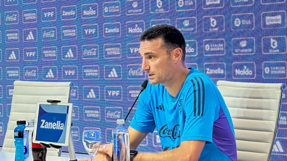 Conferencia de prensa de Lionel Scaloni. Foto: NA.