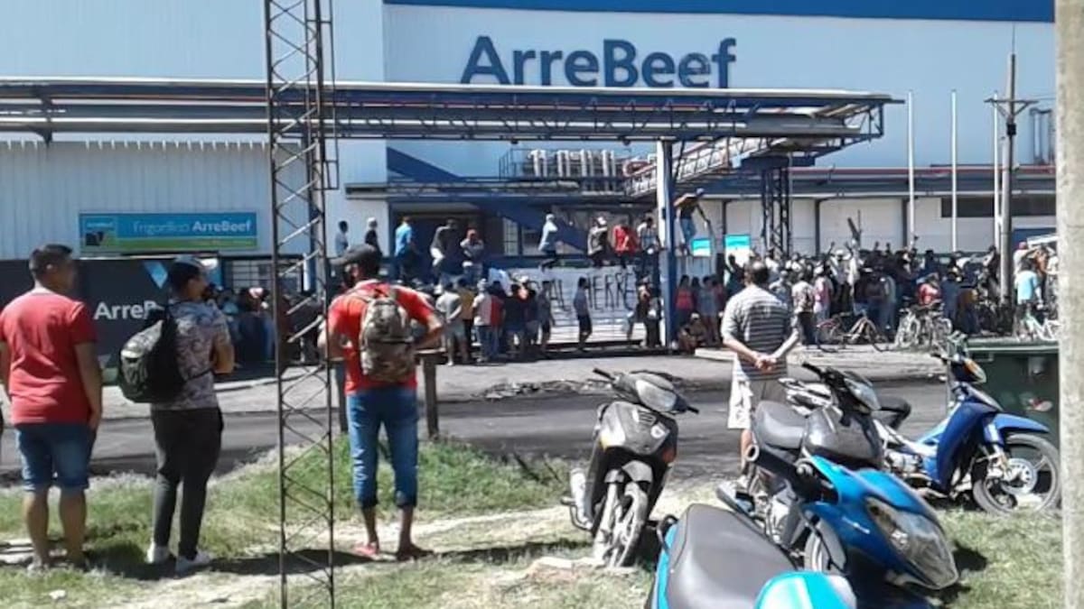 Conflicto gremial en ArreBeef