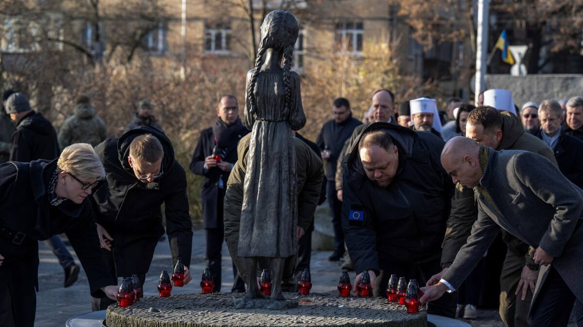 Conmemoración en Ucrania por los 90 años de Holodomor. Foto: REUTERS.