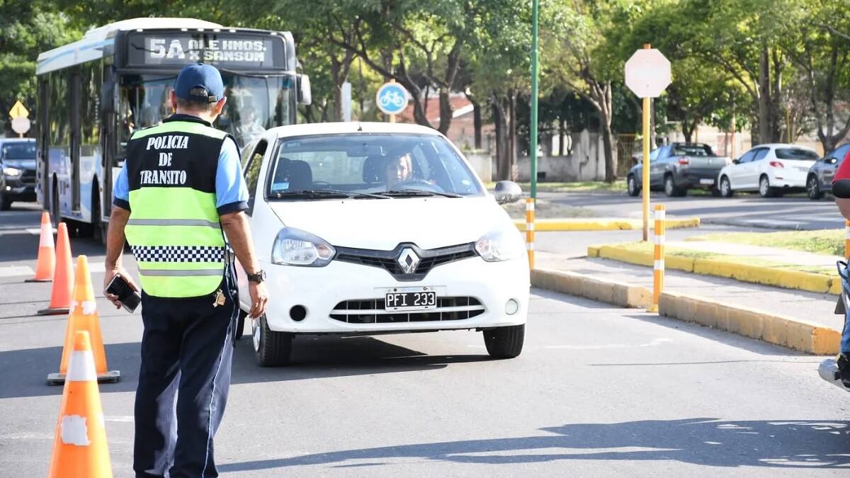 Control de tránsito.