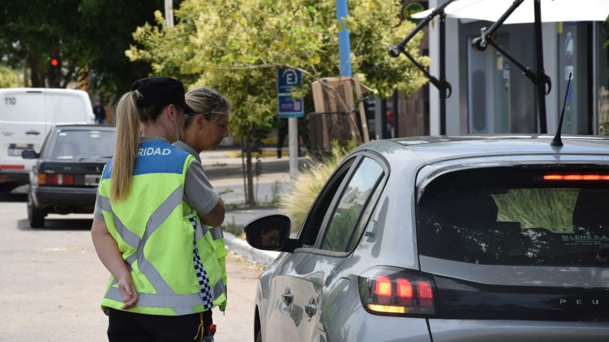 Cambian las fotomultas: cómo es el nuevo radar contra excesos de velocidad que podría llegar a las rutas argentinas