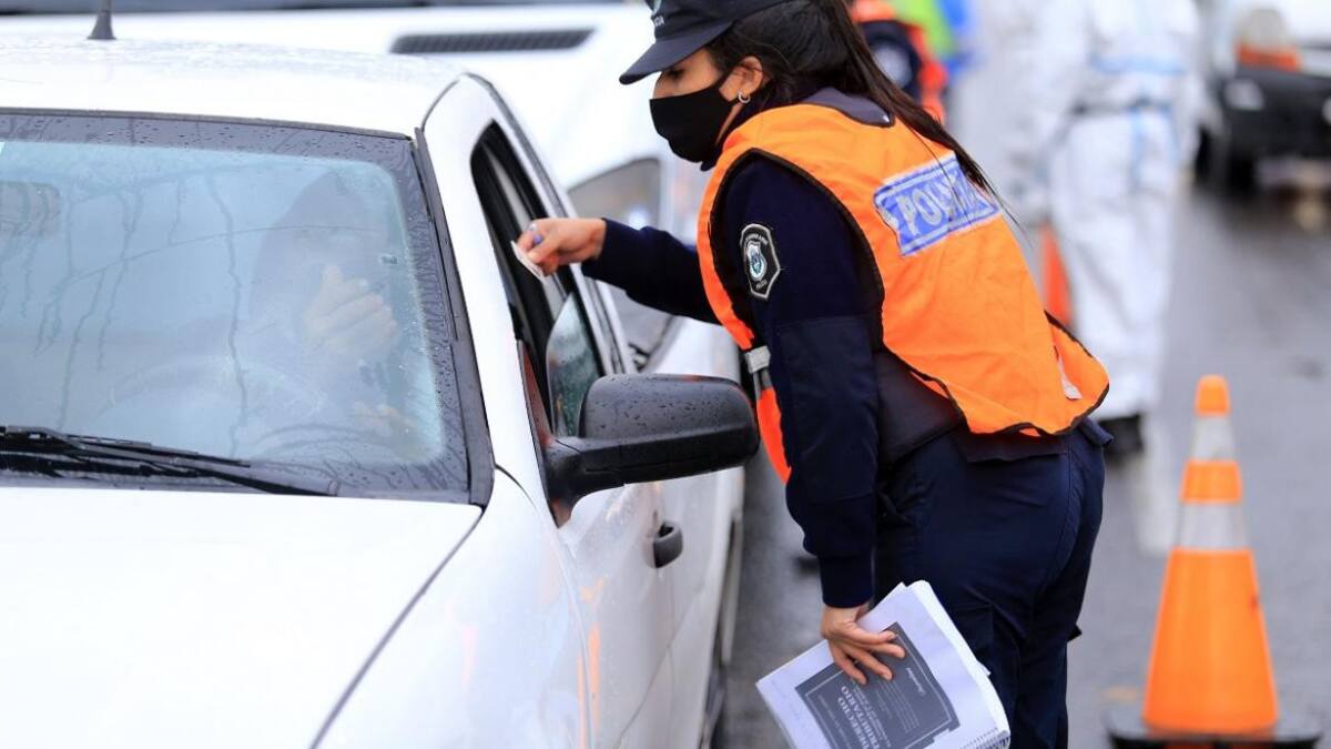 Controles vehiculares en accesos a CABA por pandemia de coronavirus, NA