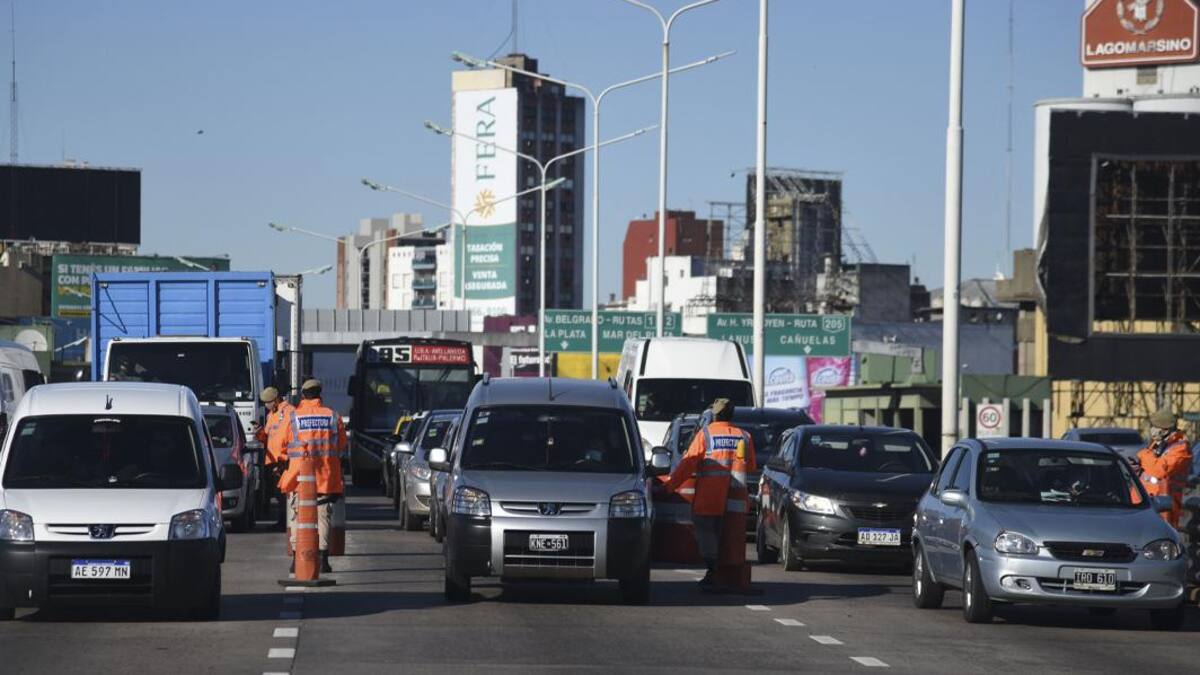 Controles vehiculares en accesos a CABA por pandemia de coronavirus, NA