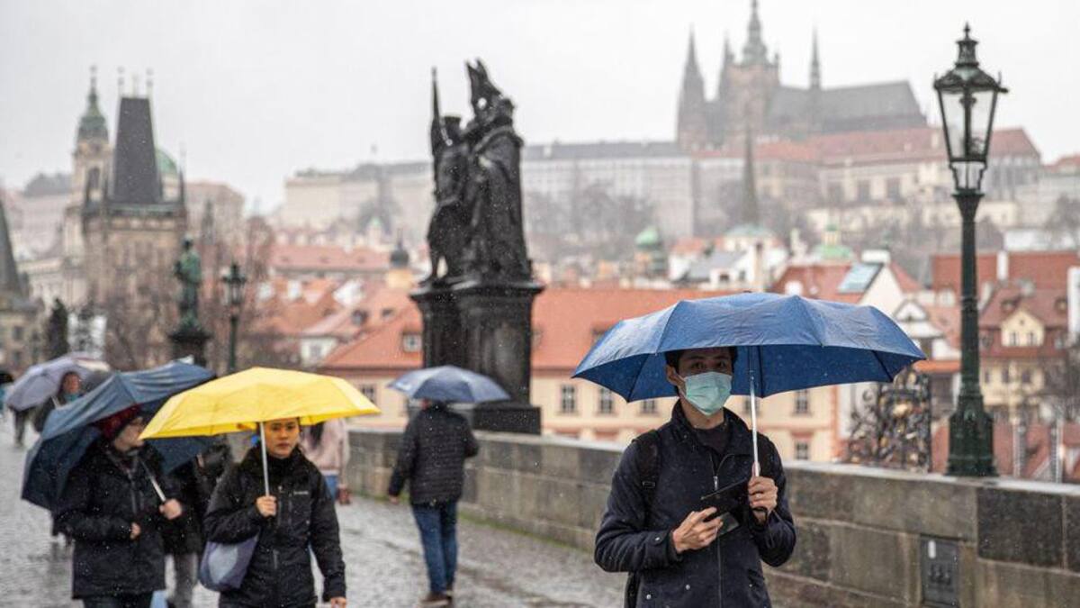 Coronavirus, REUTERS