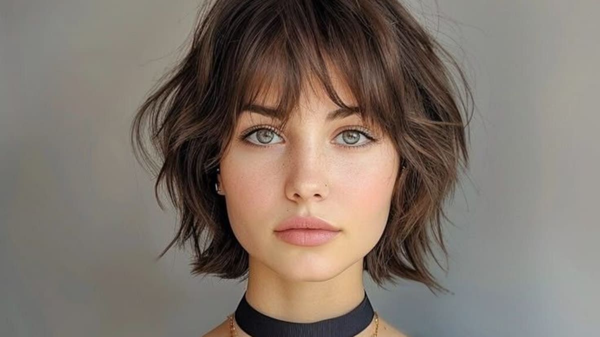 El corte bob con flequillo Birkin es un estilo muy versátil que se adapta a todo tipo de cabello.