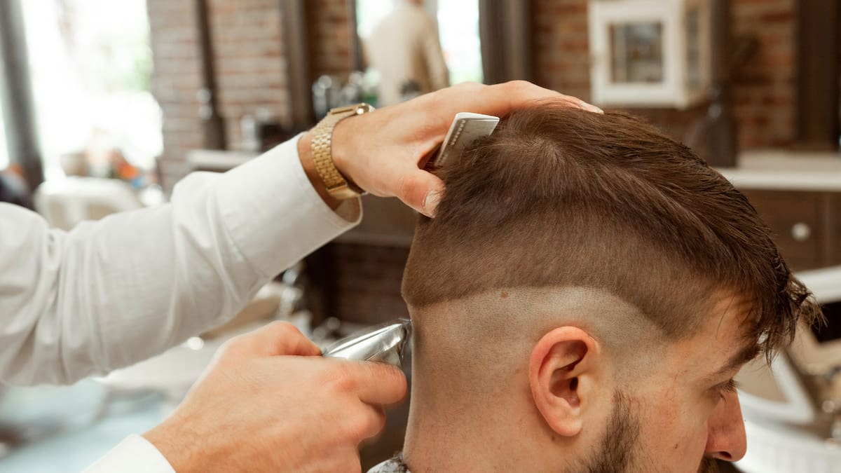 Cortes de pelo para hombres en tendencia: qué estilo elegir según tu edad