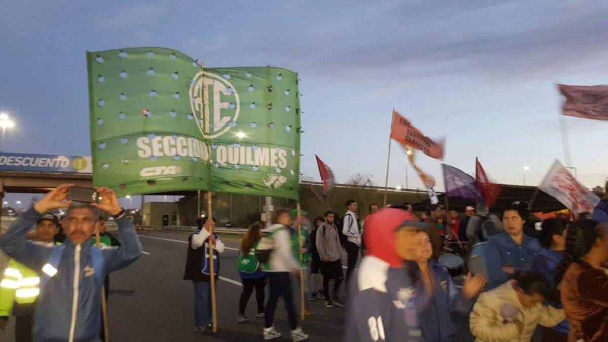 Corte de trabajadores de papelera, Bernal