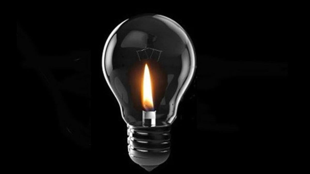 Cortes de luz - energía eléctrica - lamparita y vela